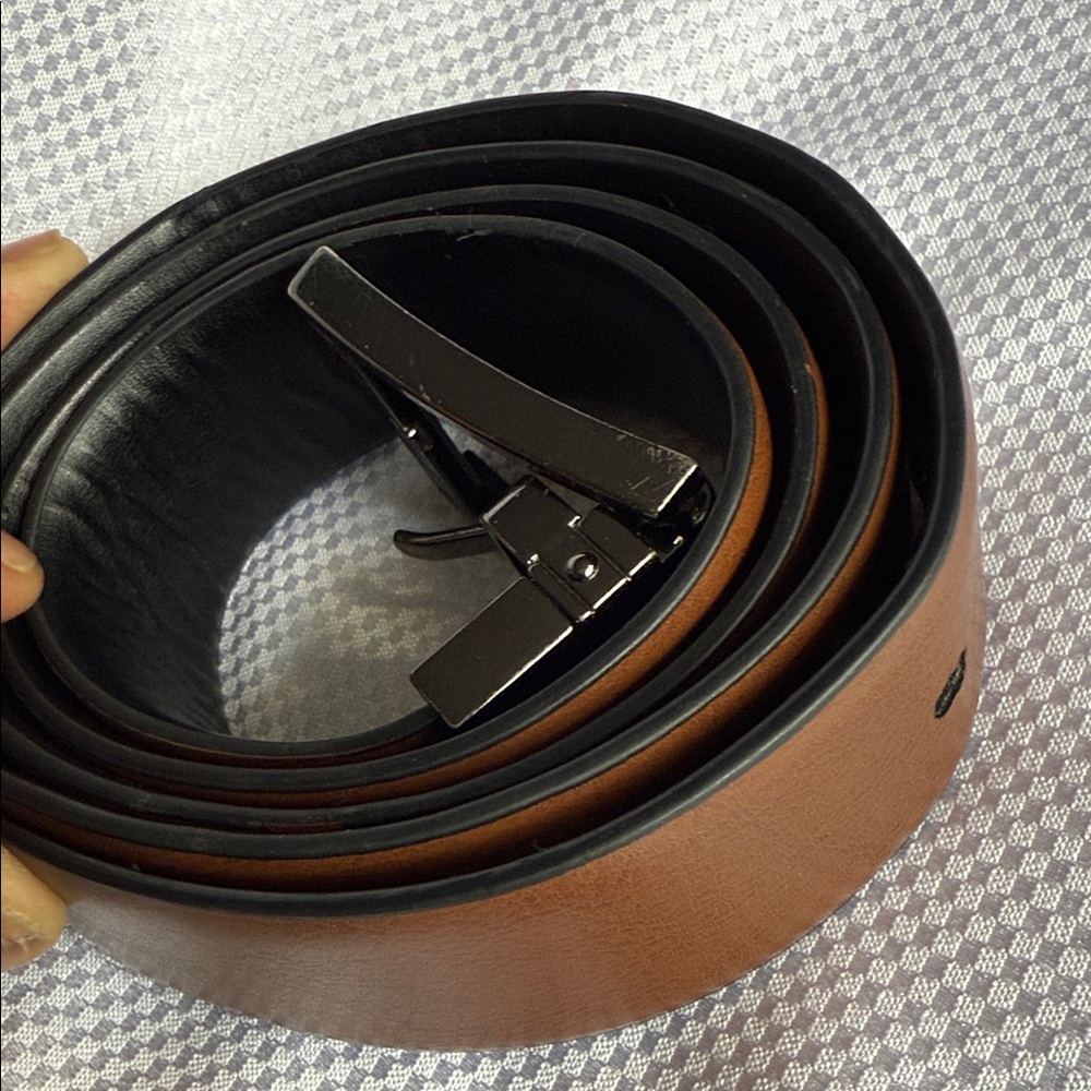 Perry Ellis Reversible Black & Brown Faux Leather Belt w/Silver Buckle - 34